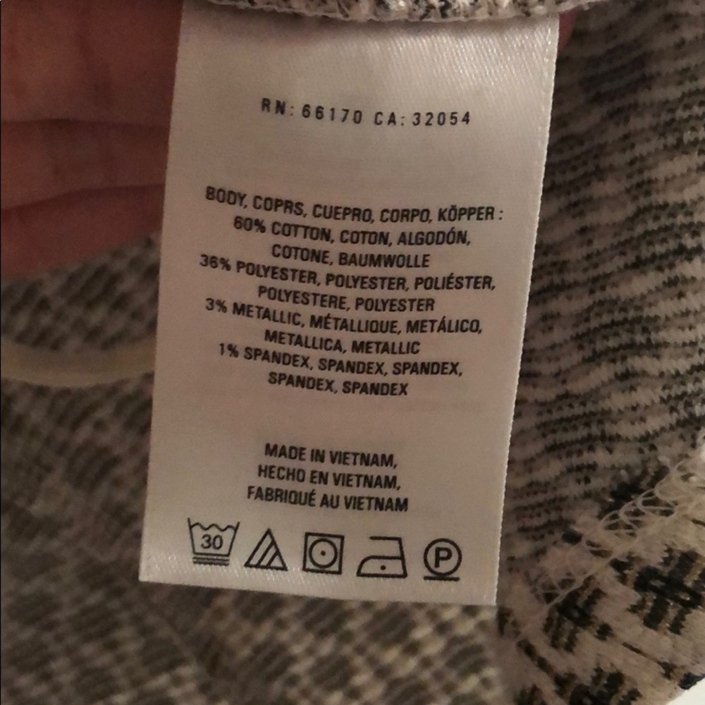 ETTtwa Coralie top button by Anthropologie, Medium (1) - Picture 15 of 15